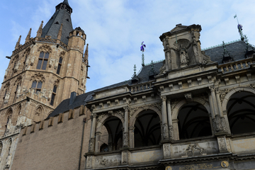 Dauerbaustelle in Kölner Innenstadt: Neue Schäden am historischen Rathaus entdeckt