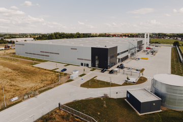 Batterie-Recyclingfabrik nimmt Betrieb in Magdeburg auf