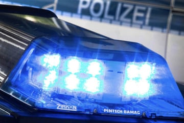 Betrunkene Teenies enden nach Klingelstreich in Polizeigewahrsam