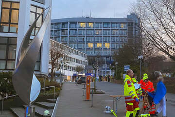 Polizei im Großeinsatz: "Verdächtige Person" in Aachener Krankenhaus!