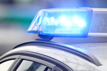 München: Raubüberfall in Feldmoching! Münchner Polizei fahndet nach Messer-Mann