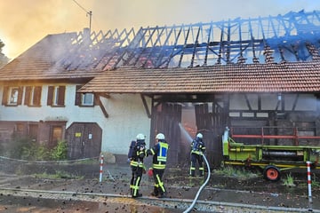 Jugendliche setzen Scheune in Brand: 500.000 Euro Schaden