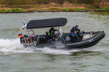 Berlin: 26-Jähriger mit Speed unterwegs: Polizei stoppt geklautes Boot