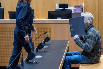 Wer tötete die dreifache Mutter vor ihren Kindern? Gericht entscheidet