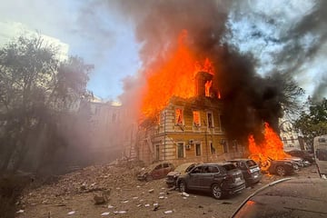 Ukraine-Krieg: Mindestens zwei Tote und vier Verletzte bei Angriffen auf Kiew