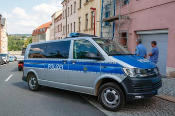 37-Jährige stirbt in ihrer Wohnung im Vogtland, Mordkommission ermittelt