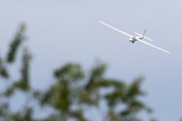 17-Jähriger stürzt mit Flugzeug ab: Für Jugendlichen kommt jede Hilfe der Retter zu spät