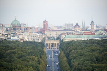 Berlin: Demo vor Brandenburger Tor: Hier ist für Autofahrer kaum ein Durchkommen