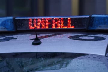 Schlimmer Unfall in Mittelsachsen: Siebenjähriges Kind stürzt und stirbt wenig später