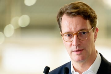 Hendrik Wüst im siebten Himmel: CDU-Politiker ist wieder Papa geworden