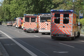 Leipzig: Leipziger Kita meldet Massenanfall an Verletzten: Feuerwehr gibt Entwarnung