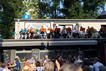 Dresden: Von Mozart über Morricone zur Sesamstraße: Staatskapelle "ohne Frack" in der Neustadt unterwegs
