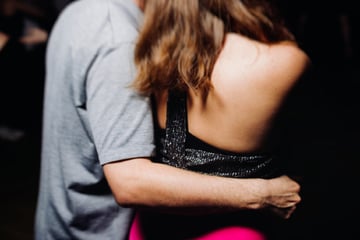 Zwei Verletzte nach Überfall auf Swingerclub in NRW: "Täter sind äußerst brutal vorgegangen"