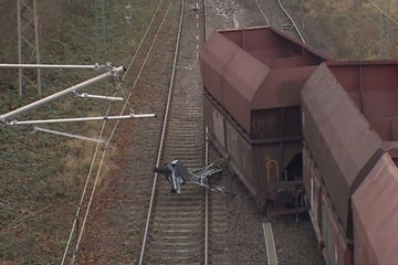 Zug entgleist! Sperrung sorgt für Bahnchaos im Norden