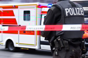 Frankfurt: Mann in Frankfurt mit abgebrochener Flasche schwer verletzt