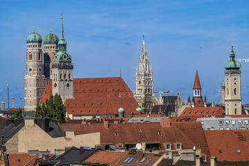 München: Aufnahmeeinrichtungen für Flüchtlinge am Limit: München bekommt großes neues Ankerzentrum