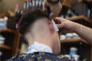 Razzien, Verstöße, Hygieneschocks: Schärfere Kontrollen für Barbershops?