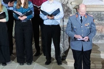Dresden: "Das Böse wird auch im Menschen deutlich": Generalmajor wendet sich mit eindringlichen Worten ans Volk