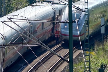 Unglück in Sachsen-Anhalt: Senior wird von Zug erfasst und stirbt