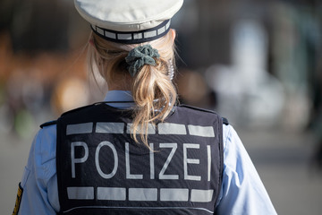 Jugendlicher nach Angriff mit Schlagstock verletzt