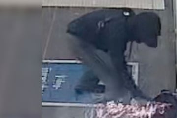 Kiosk-Anschlag: Flüchtiger Bombenleger verletzt sich bei Detonation wohl selbst