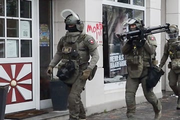 Mann verschanzt sich in Hotelzimmer: SEK im Einsatz