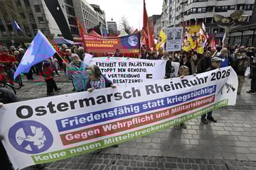Ostermärsche gehen weiter: Größte Demo in NRW gestartet