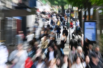 Stuttgart: Stuttgart ehrt erstmals Alltagshelden: Jetzt Vorschläge für Zivilcourage-Preis einreichen