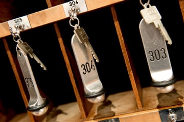 Stuttgart: Stuttgart führt ab Juli 2026 Übernachtungssteuer ein: So viel zahlen Gäste pro Nacht