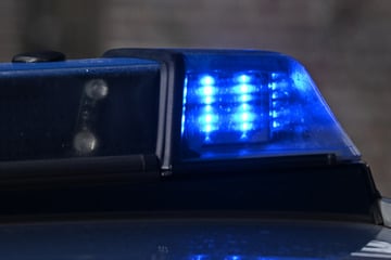 Sonne als Auslöser? Fiat-Fahrer nach Unfall schwer verletzt