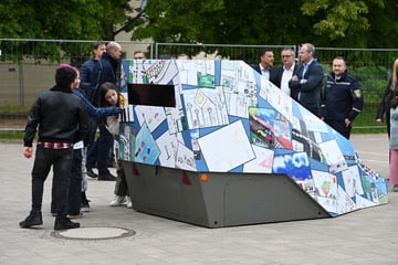 Kunst trifft Kontrolle: Chemnitzer Super-Blitzer wird zum bunten Hingucker