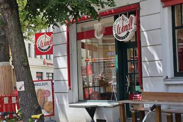Leipzig: Kurz vor Ladenschluss: Bewaffneter Räuber überfällt Bäckerei in Stötteritz
