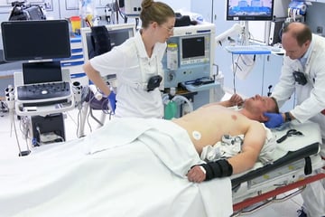 Dramatische Szenen bei "Die Unfallklinik": Droht Lukas nach Sechs-Meter-Sturz der Rollstuhl?