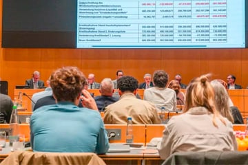 Stuttgart: Rekorddefizit in Stuttgart: Stadt schließt 2025 mit über 700 Millionen Euro im Minus ab