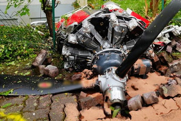 Untersuchung zum Unglück in der Pfalz: Flugzeug zerbrach vor tödlichem Absturz in der Luft