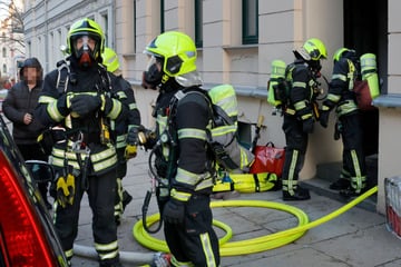 Chemnitz: Großeinsatz der Feuerwehr in Chemnitz: Ein Bewohner im Krankenhaus