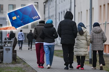NRW blockt ab: Viele Kommunen sagen Nein zur Bezahlkarte für Asylbewerber