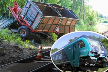 Zug kracht gegen Traktor, mehrere Menschen verletzt: Bahnstrecke wieder frei