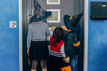 Polizei warnt: Halloween-Süßigkeit mit Nadel präpariert