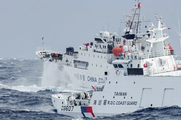 Taiwanese seizes unregistered Chinese boat trespassing south of Taipei