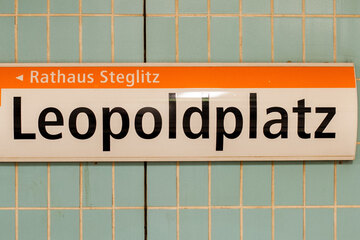 Berlin: Aggro-Schreihals geht am Leopoldplatz auf BVG-Mitarbeiter los
