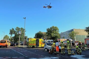 Kreuzungs-Crash in Siemensstadt: SUV und Kleinwagen krachen ineinander