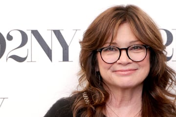 Valerie Bertinelli klagt über ihre "deformierten" Brüste: "Zum Glück bin ich nicht auf Partnersuche"