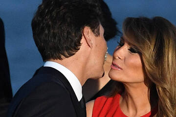 Romantisches Finale beim G7 in Biarritz: Melania Trump küsst Justin Trudeau!