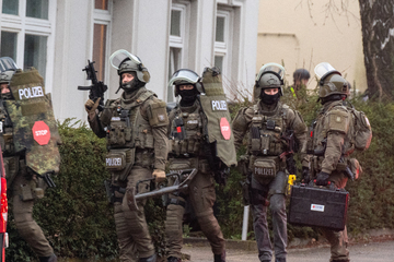SEK-Einsatz im Hamburger Norden: Eine Person festgenommen