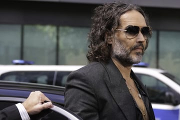 Neue Vorwürfe gegen Katy Perry-Ex: Russell Brand erneut wegen Vergewaltigung angeklagt