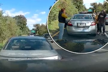 Frau geht mit Dashcam-Aufnahmen viral: Knallten hier Betrüger in ihr Auto?