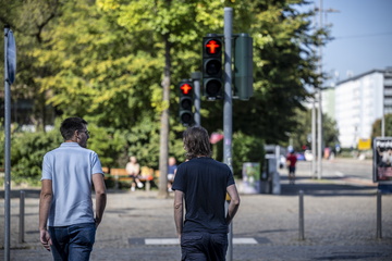 Chemnitz: Ampel-Irrsinn in Chemnitz: Warum ist hier Rot, wenn gar nichts kommt?