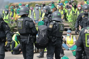 AfD-Parteitag in Erfurt: So vielen Straftaten geht die Polizei jetzt nach