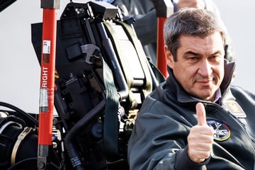 Söder will Wehrpflicht: Fragebogen-Armee wird Putin nicht abschrecken